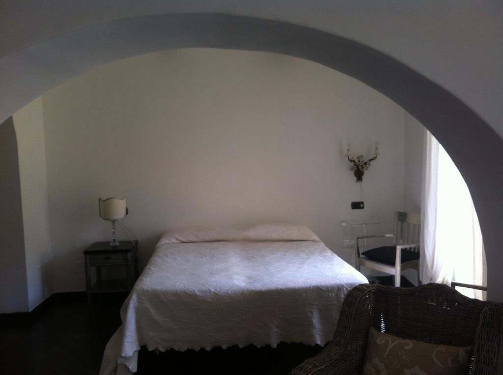 Hotel Pensione Moderna Bonassola Rum bild
