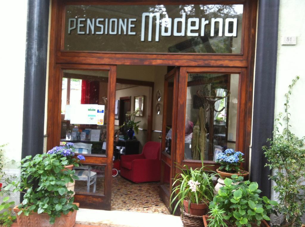 Hotel Pensione Moderna Bonassola Exteriör bild