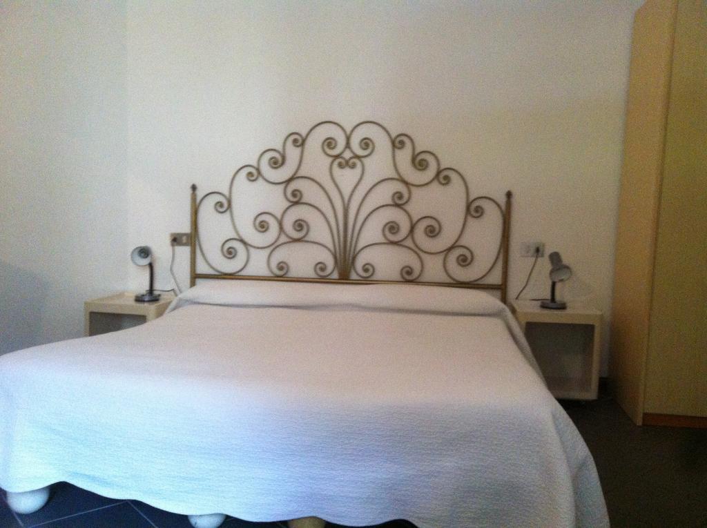 Hotel Pensione Moderna Bonassola Rum bild