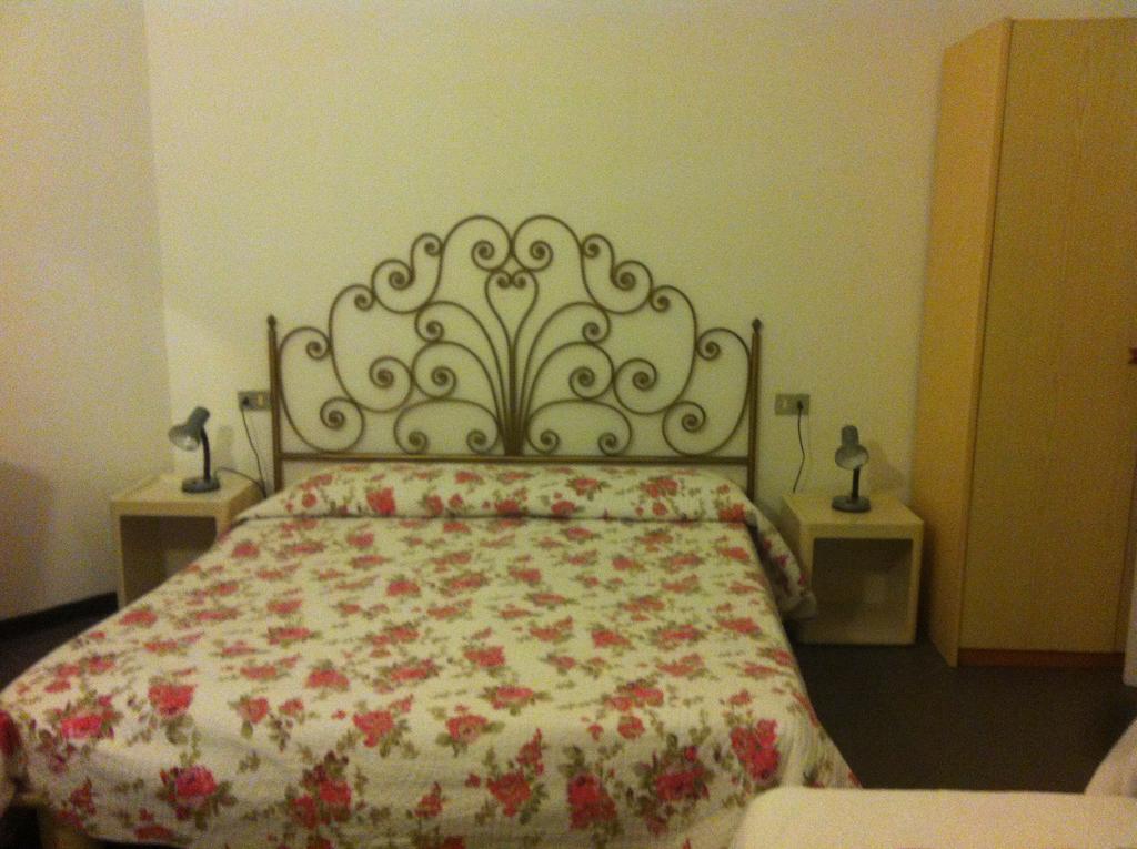 Hotel Pensione Moderna Bonassola Exteriör bild